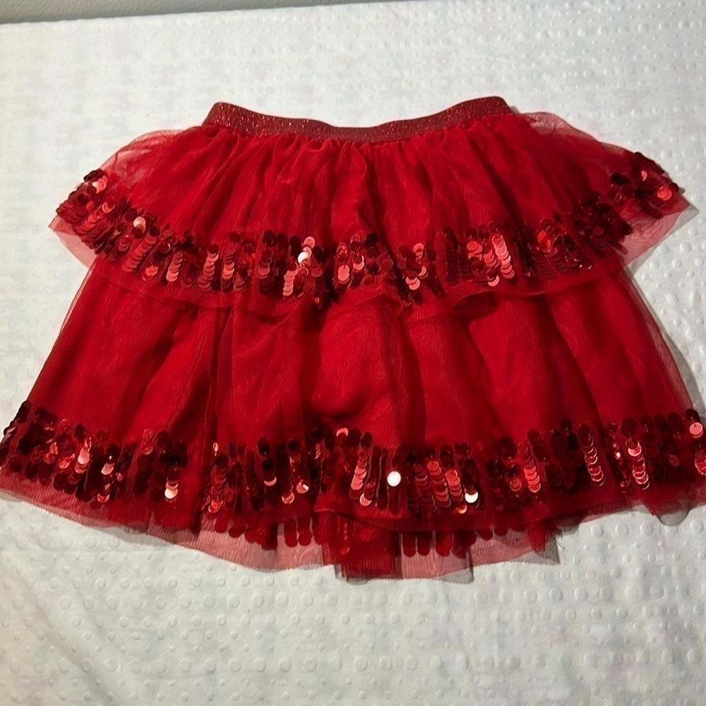 👧🏻H&M Girls Red skirt